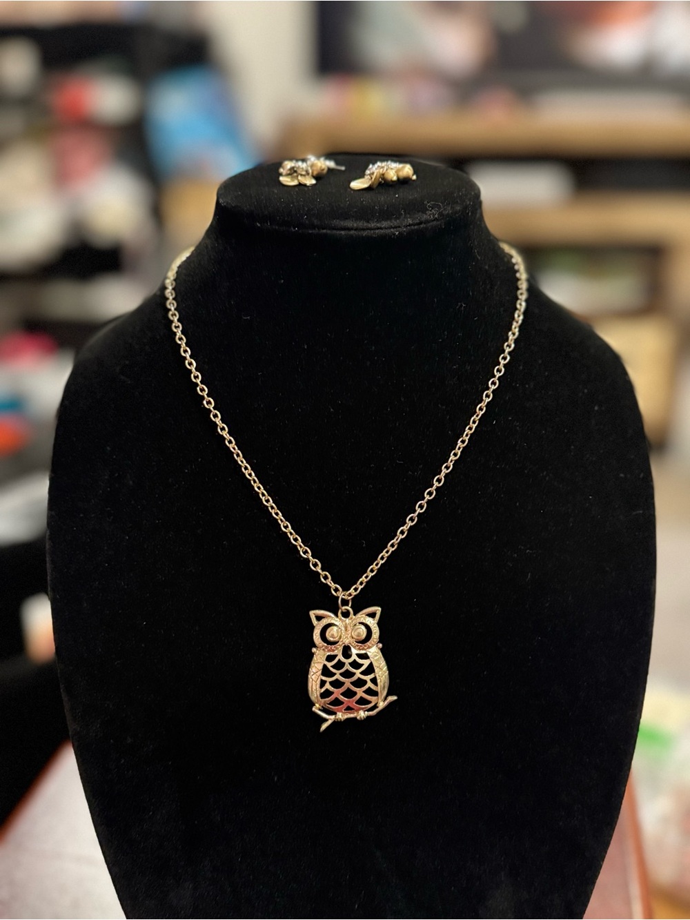 Gold Owl Pendant Necklace and Stud Earrings Set - Women's Jewelry